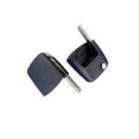 Κλειδι κενο με υποδοχη για chip με το λογυτο της audi ΑΝΑΔΙΠΛΩΜΕΝΟ (ΤΕΤΡΑΓΩΝΟΥ ΤΥΠΟΥ) ΜΕ ΛΑΜΑ HU66